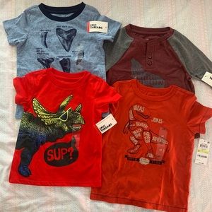 Toddler T-shirts bundle of 4